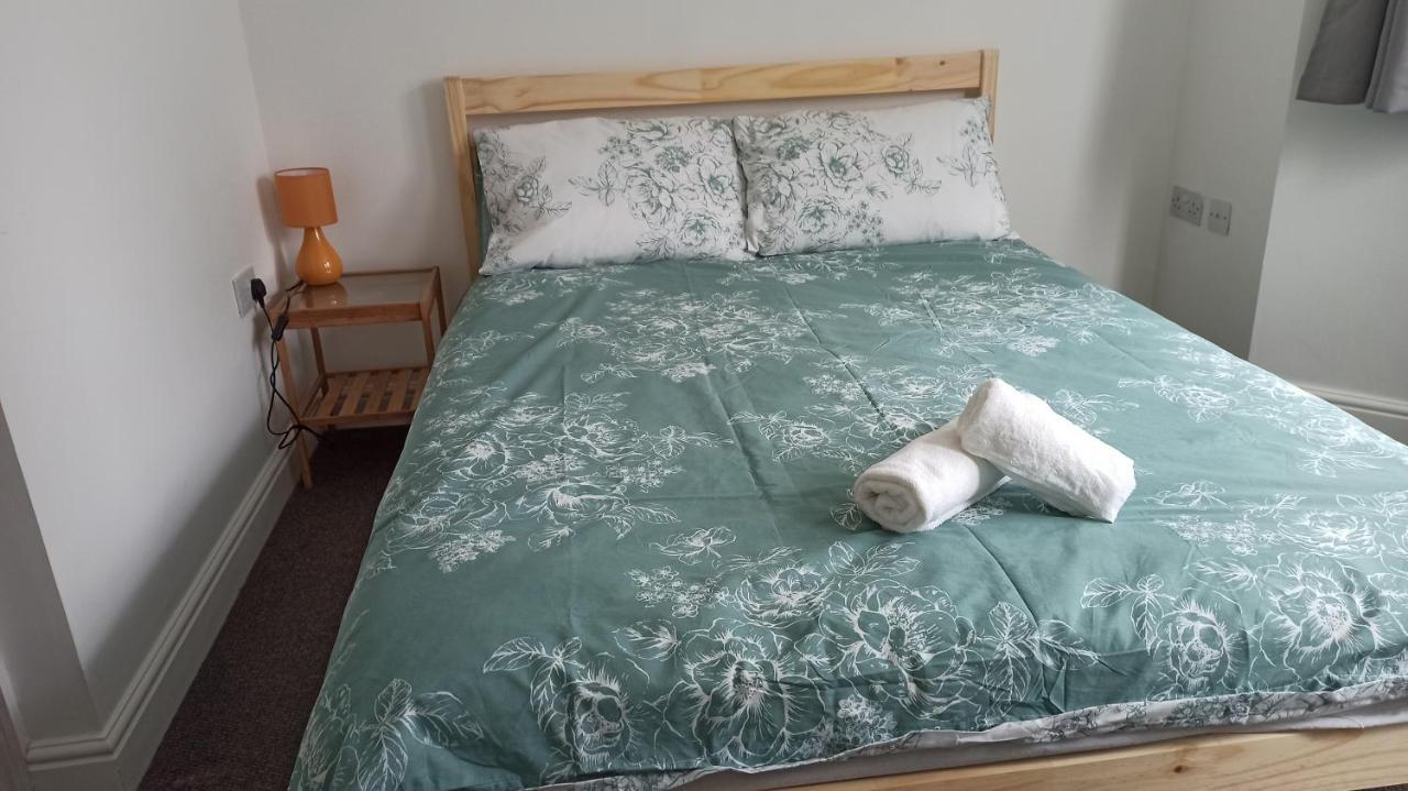 Bright, Chilled Ensuite Db Room In A Shared Flat! Londyn Zewnętrze zdjęcie