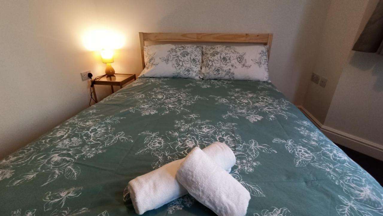 Bright, Chilled Ensuite Db Room In A Shared Flat! Londyn Zewnętrze zdjęcie