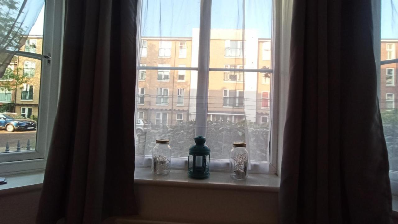 Bright, Chilled Ensuite Db Room In A Shared Flat! Londyn Zewnętrze zdjęcie